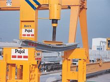 Prestressed concrete girder for flooringprecast