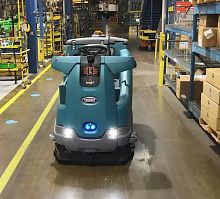 Autonomous scrubber-dryer T16AMRfor airportride-onbattery-powered