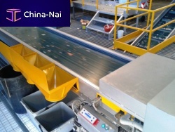 Tunnel type metal detector MDLfor bulk materialswith conveyorfor the recycling industry