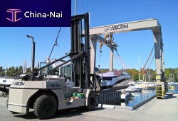Combustion engine forklift ride-onexterior