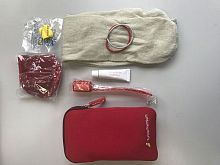Aircraft amenity kit