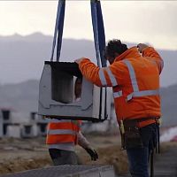 Airport drain channel Professionalwith gratingreinforced concretecast iron grate