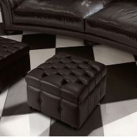 Traditional pouf ROYALleathersquare