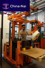 Order-picker with manipulator arm LIFTRUCKforklift
