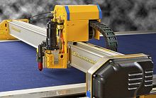 Ultrasonic cutting head B2textile