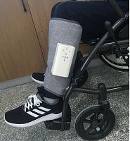 Leg pressure therapy unit wearable