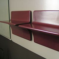 Wall-mounted shelf UMAcontemporaryceramicbathroom
