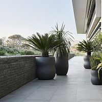 Concrete garden pot Pebble floorroundcommercial