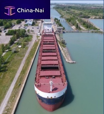 Cargo ship hatch cover lakessliding