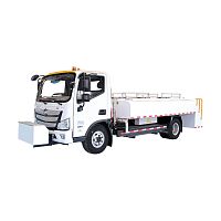 Self-propelled potable water truck DHEDE82-EAwith lift platformfor airport
