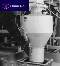 Bulk material weigher for powders