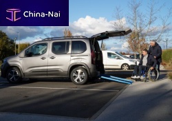 Minivan wheelchair accessible vehicle TPMR gasdieselrear-entry