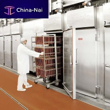 Raw sausage maturing chamber for salamidryheating