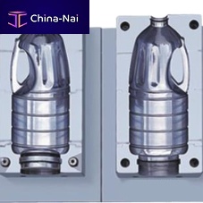 Mono-cavity blow mold for PET bottlesfor the packaging industry