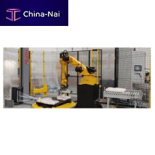 Robotic palletizing cell for the food industrycompact
