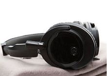 Aircraft headset for passengersnoise-reduction