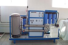 Membrane bioreactor for wastewater treatment