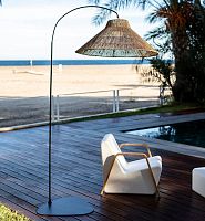 Floor-standing lamp NIZAlacquered metalnatural fibercontemporary