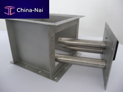 Tunnel type metal detector for the food industry