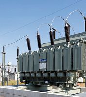 Power transformer immersedpad-mount