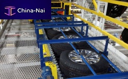 Roller conveyor horizontaltransportchain drive