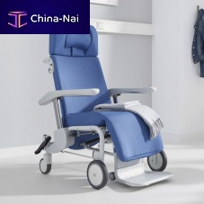 Indoor patient transfer chair Ravellooutdooron casterswith adjustable backrest