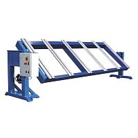 Tilting welding table