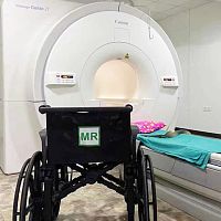 Manual wheelchair HO-W101indoorwith legrestMRI-compatible