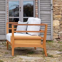 Contemporary armchair Stadelfabricirokowith removable cushion