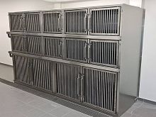 Modular veterinary cage stainless steelon casters