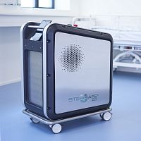Whole-room disinfection system for hospitaloperating roomfor medical equipment