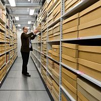 Storage shelving archivalstandardmetal