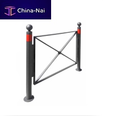 Protective barrier CROSSYfixedmetalfor public spaces