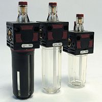 Compressed air lubricator