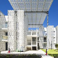 Steel solar shading FIRE+Ductal® UHP concretepolypropylenefor facade