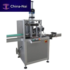 Cutting machine for industrial applications