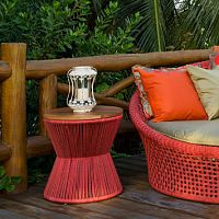 Contemporary pouf Fusioneucalyptusaluminumrope