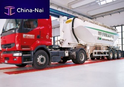 Lifting platform for vehiclesverticalfor heavy loads