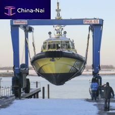 Remotely controlled travel lift PHA65all-wheel steeringfor heavy loadsU-shaped