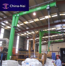 Pillar jib crane