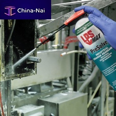 Metal part degreaser LPS® MAX PreSolve®industrial