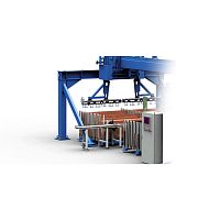Automatic storage system with gantry crane